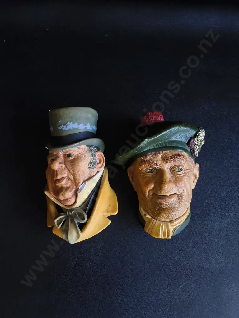 PAIR OF VINTAGE BOSSONS CHALKWARE HEADS, MR. MICAWBER, AND JOCK, 1960S, TALLEST H 17 CM Image 1++