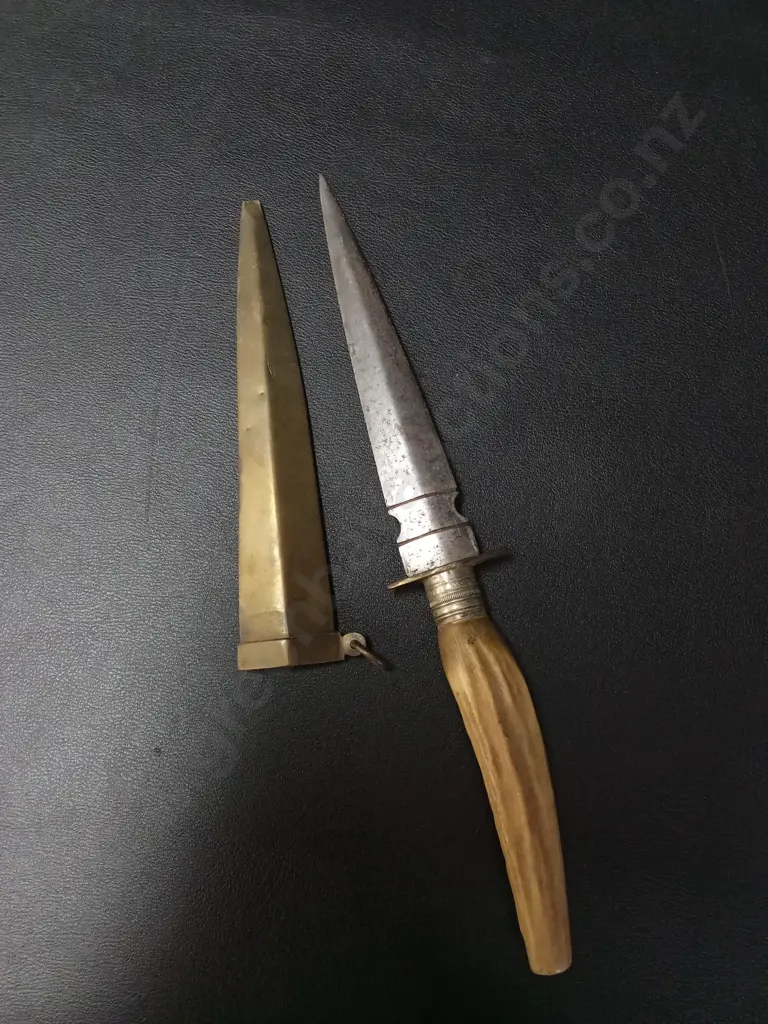 VINTAGE STILETTO-STYLE DAGGER WITH HORN OR BONE HANDLE L26CM Image 1++