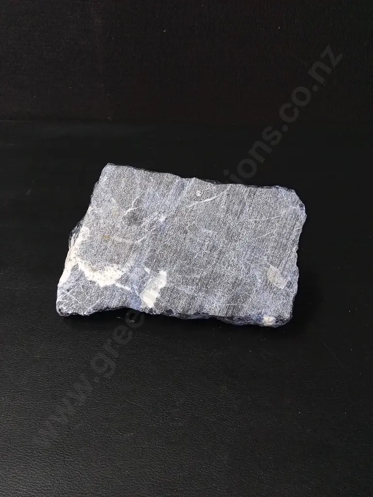 RAW PIECES OF SODALITE APPROX L15CM Image 1++