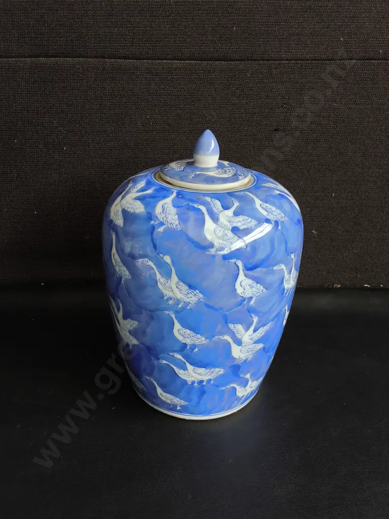 VINTAGE CHINESE BLUE AND WHITE PORCELAIN GINGER JAR, H 27 CM Image 1++