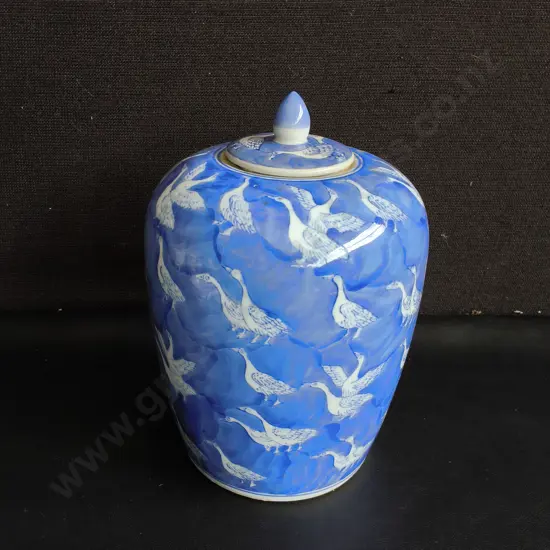 VINTAGE CHINESE BLUE AND WHITE PORCELAIN GINGER JAR, H 27 CM