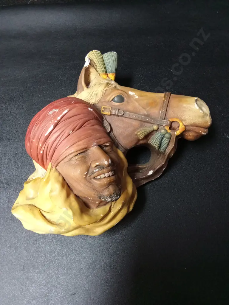 VINTAGE BOSSONS "LORDS OF THE DESERT" BY FRED WRIGHT IN ENGLAND L24CM Image 1++