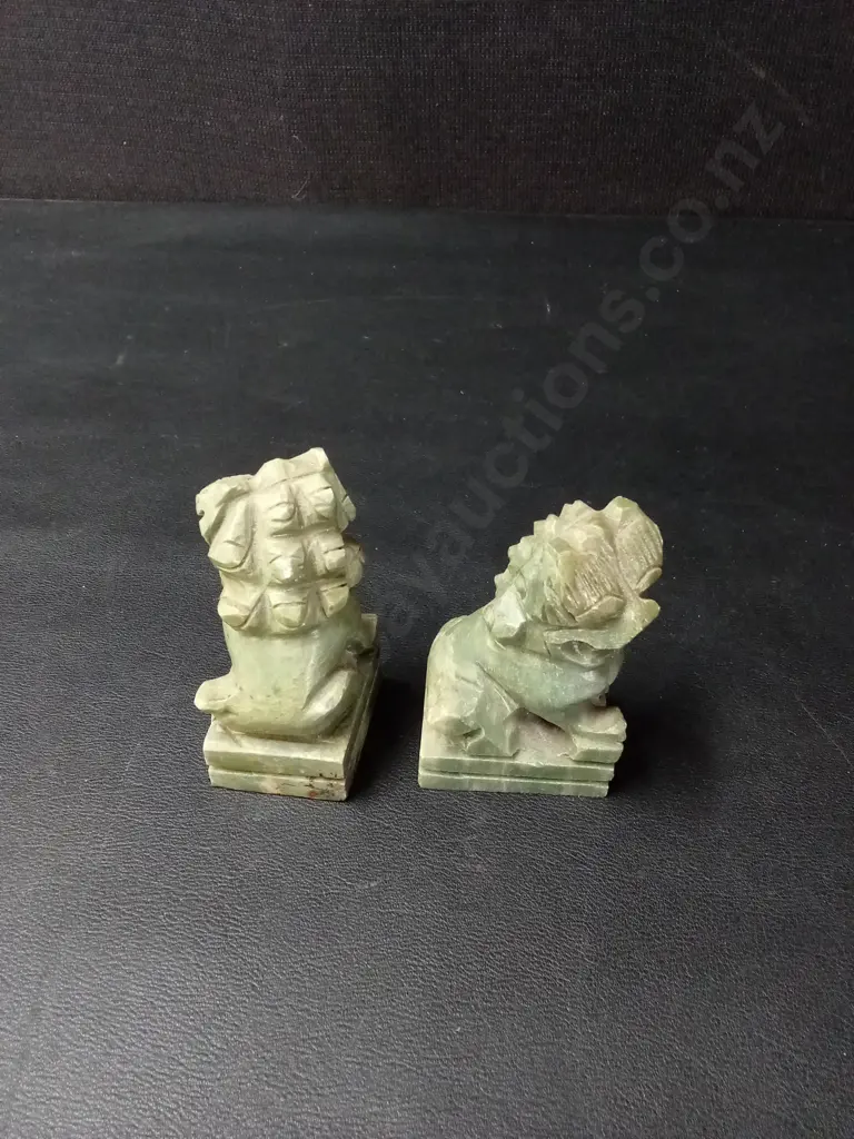 2 VINTAGE CHINESE CARVED FOO DOG FIGURES H6.5CM Image 1++
