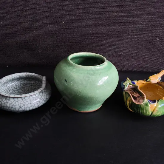 3 VINTAGE CERAMIC ITEMS, TALLEST H 10 CM