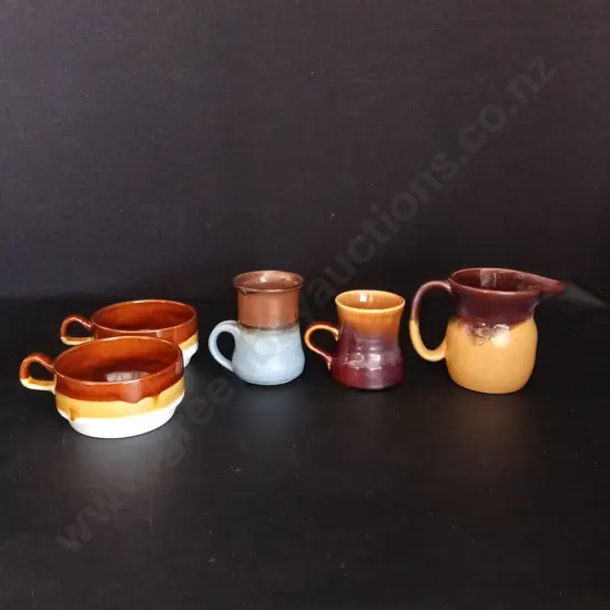 5 MUGS TALLEST H10CM, INCLUDING CROWN LYNN
