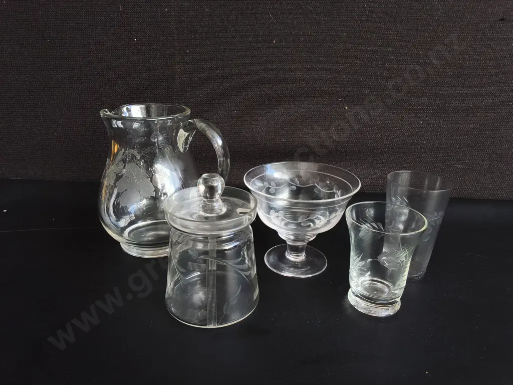 VINTAGE CLEAR ETCHED GLASSWARE, PITCHER, LIDDED JAR, SHERBET DISH, TUMBLERS,TALLEST H 13.5 CM Image 1++