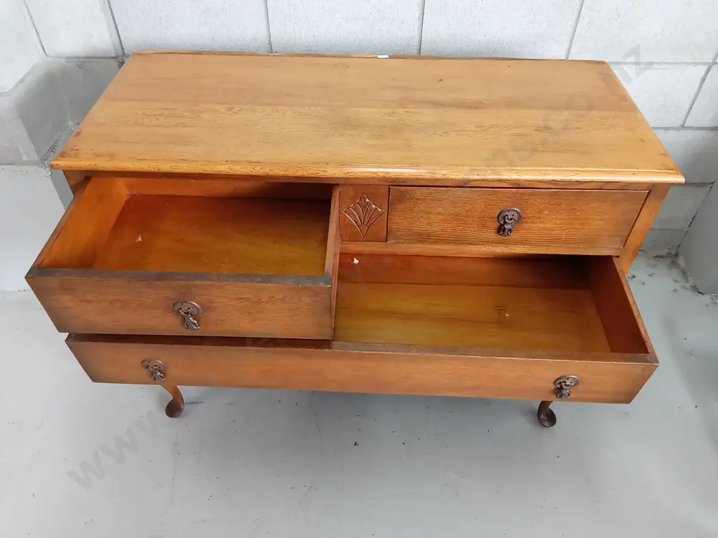 VINTAGE CHEST OF DRAWERS, H 84CM X W 107CM X D 43CM Image 1++