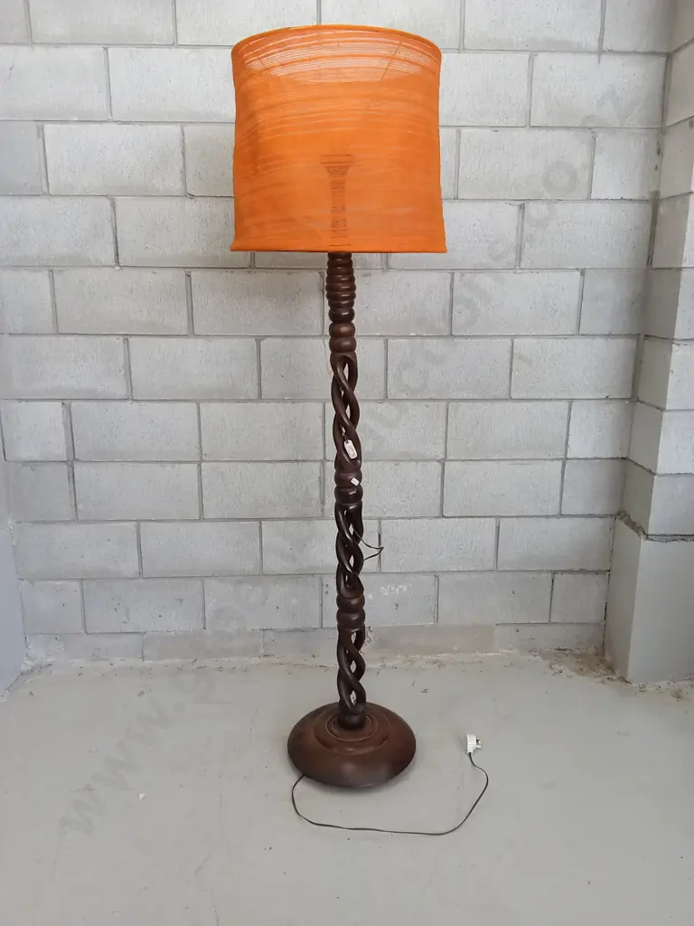 UNTESTED VINTAGE FLOOR LAMP, H 175CM Image 1++