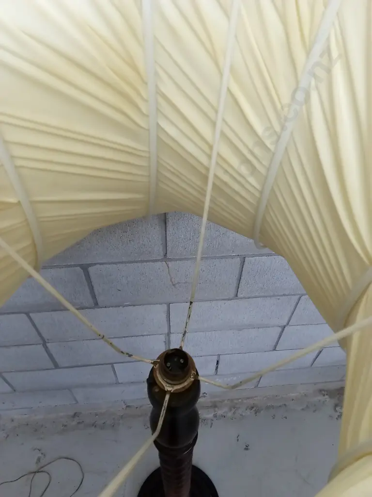UNTESTED VINTAGE FLOOR LAMP, H 183CM Image 1++