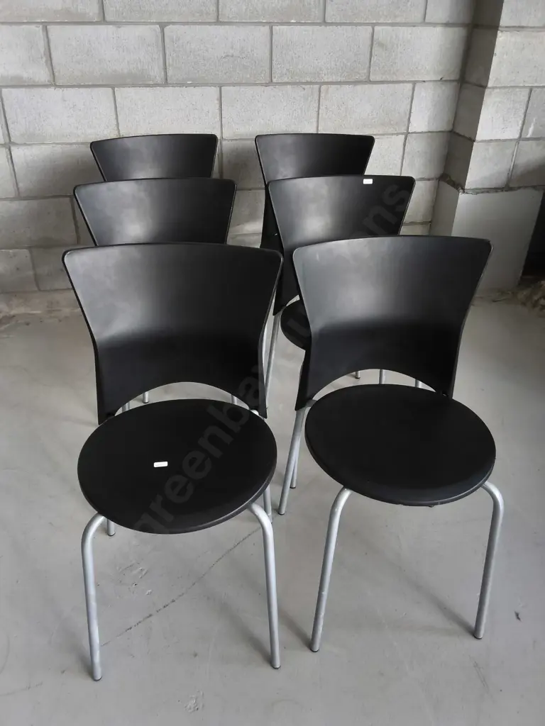 SET OF 6 STACKABLE CHAIRS Image 1++