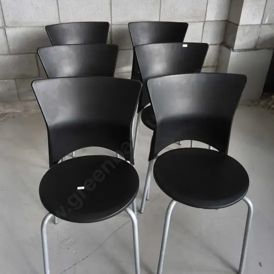 SET OF 6 STACKABLE CHAIRS