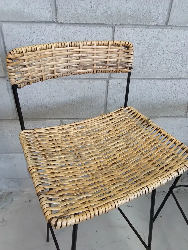 SET OF VARIOUS WOVEN RATTAN STOOLS, TALLEST STOOL IS 90CM Image 1++