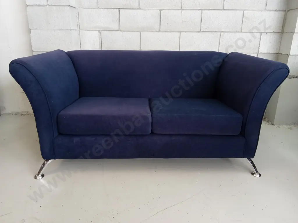 BLUE TWO SEATER COUCH, H 75CM X W 165CM X D 90CM Image 1++