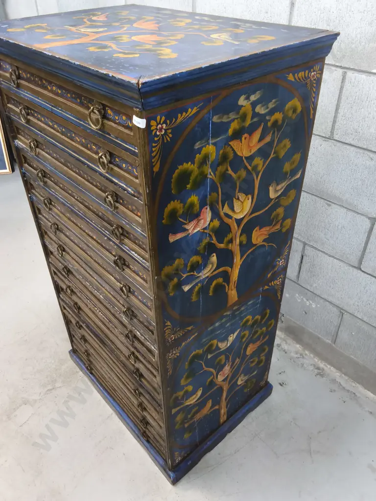 TALL WOODEN CHEST OF DRAWERS WITH HAND PAINTED DECAL, H 125CM X W 69CM X D 49CM Image 1++