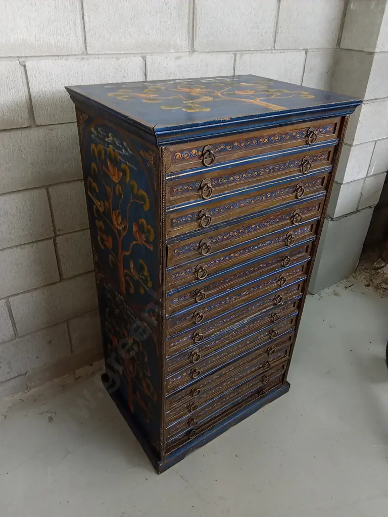 TALL WOODEN CHEST OF DRAWERS WITH HAND PAINTED DECAL, H 125CM X W 69CM X D 49CM Image 1++