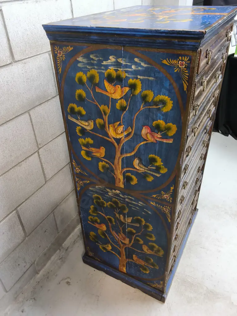 TALL WOODEN CHEST OF DRAWERS WITH HAND PAINTED DECAL, H 125CM X W 69CM X D 49CM Image 1++
