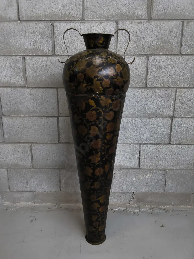 TALL CONICAL METAL FLOOR VASE WITH FLORAL PATTERN, H 1.21 M Image 1++