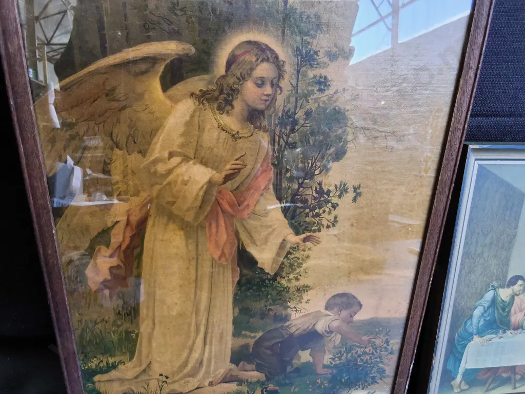 PAIR OF RELIGIOUS FRAMED PRINTS, TALLEST H 43 CM Image 1++