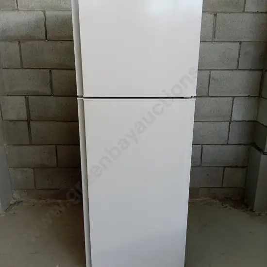 MITSUBISHI ELECTRIC FRIDGE FREEZER, H 158CM X W 55CM X W 57CM
