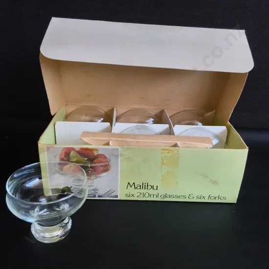 VINTAGE BOXED MALIBU SWEETS SET, 6 GLASSES