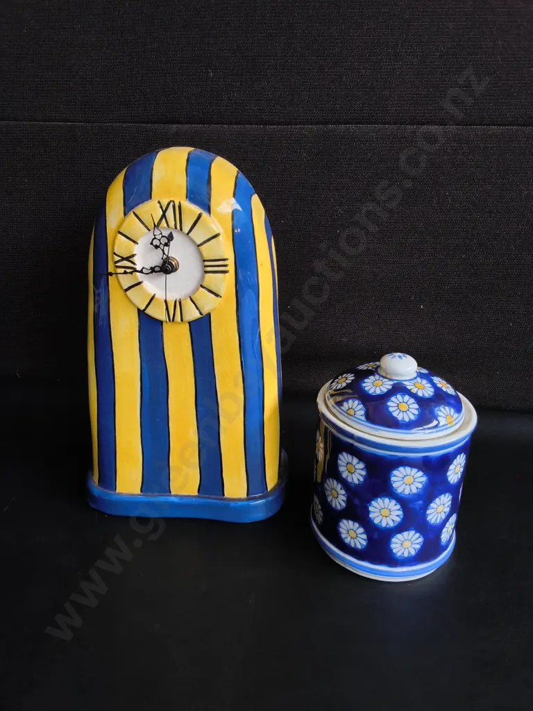 VINTAGE CERAMICS, HAND PAINTED STRIPED MANTLE CLOCK AND BLUE DAISY LIDDED JAR, TALLEST H 29 CM Image 1++