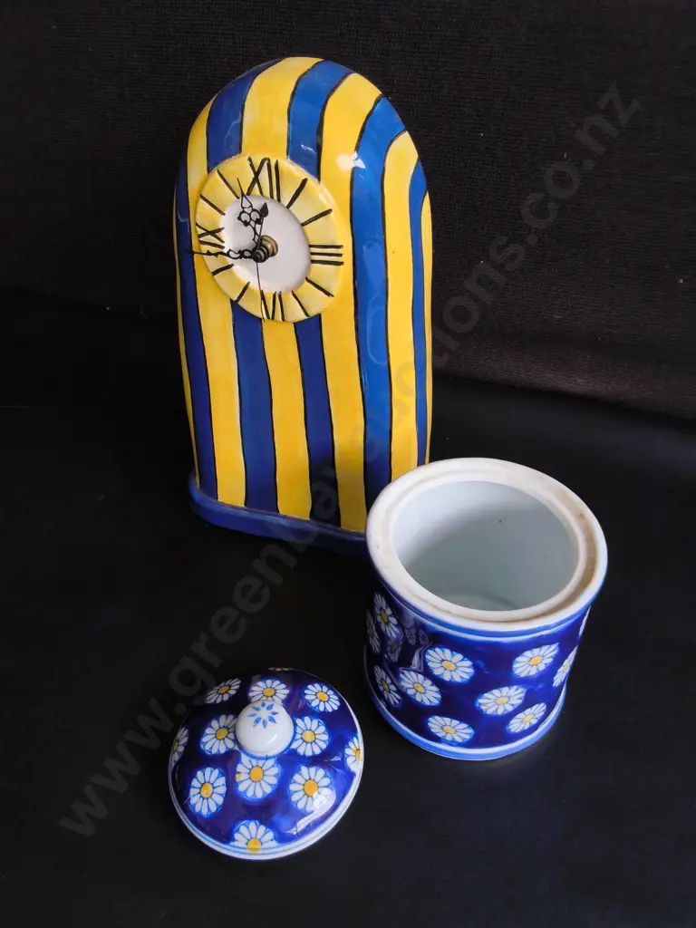 VINTAGE CERAMICS, HAND PAINTED STRIPED MANTLE CLOCK AND BLUE DAISY LIDDED JAR, TALLEST H 29 CM Image 1++