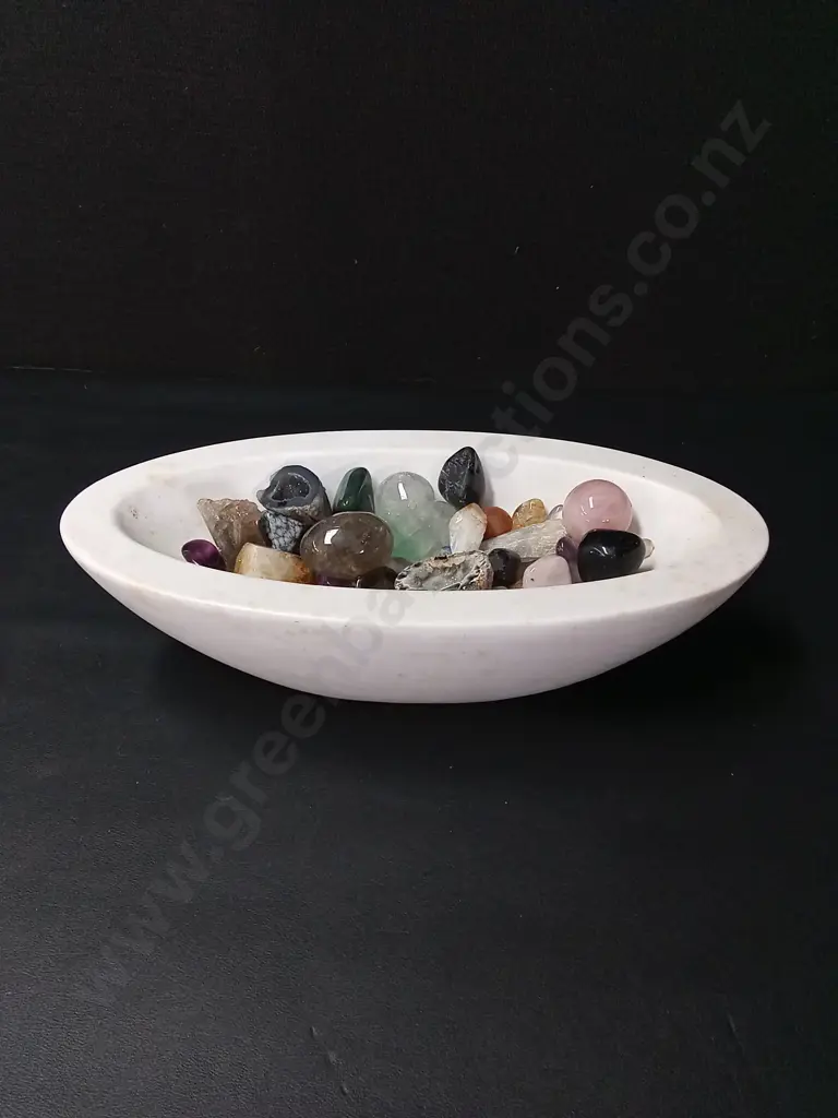 BOAT SHAPED BOWL L36CM H10CM FILLED WITH CRYSTALS Image 1++