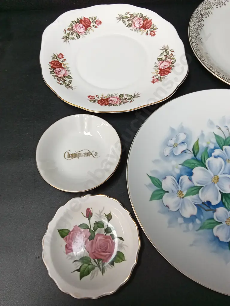 5 VINTAGE DISHES LARGEST DIA 27CM Image 1++