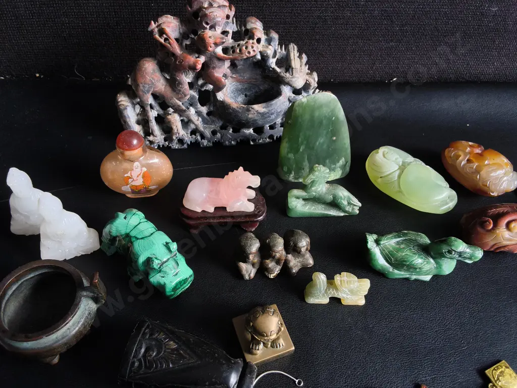 VINTAGE CHINESE JADE AND SOAPSTONE CARVINGS, BADGES, NECKLACES Image 1++