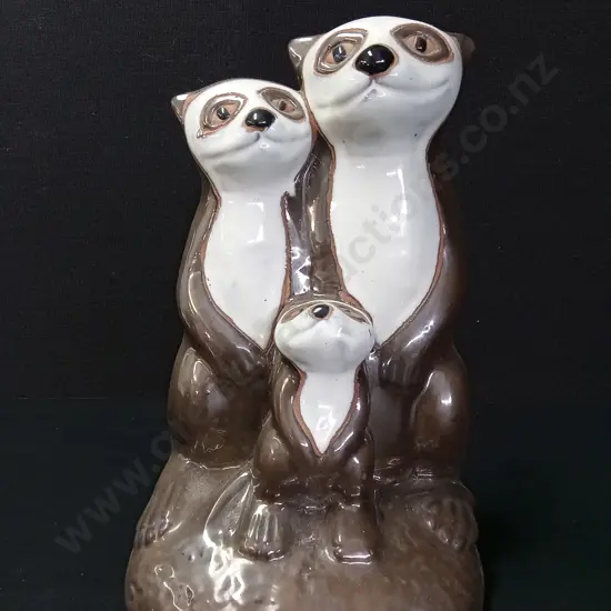 GLOSSY CERAMIC MEERKAT FAMILY FIGURINE H31CM