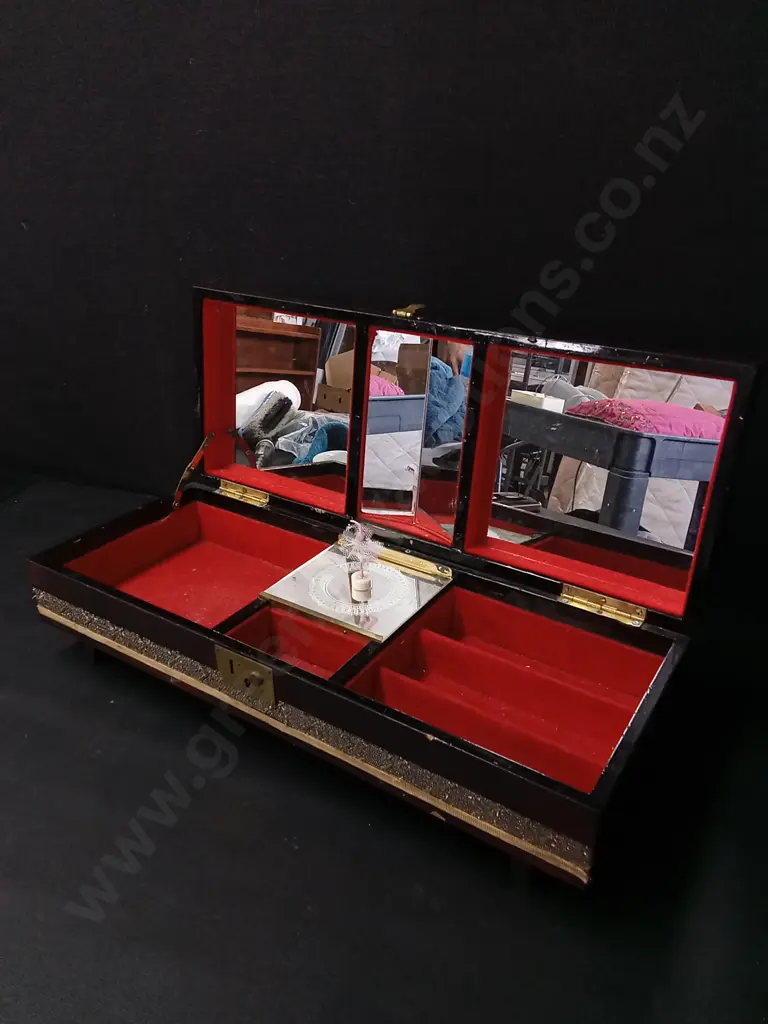 VINTAGE JAPANESE MUSIC JEWELLERY BOX L45CM WORKING Image 1++