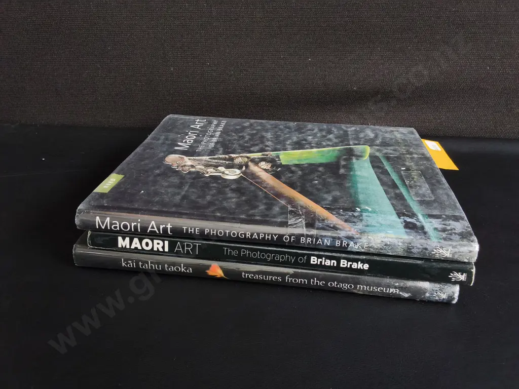 3 BOOKS ON MĀORI ART AND TAONGA Image 1++