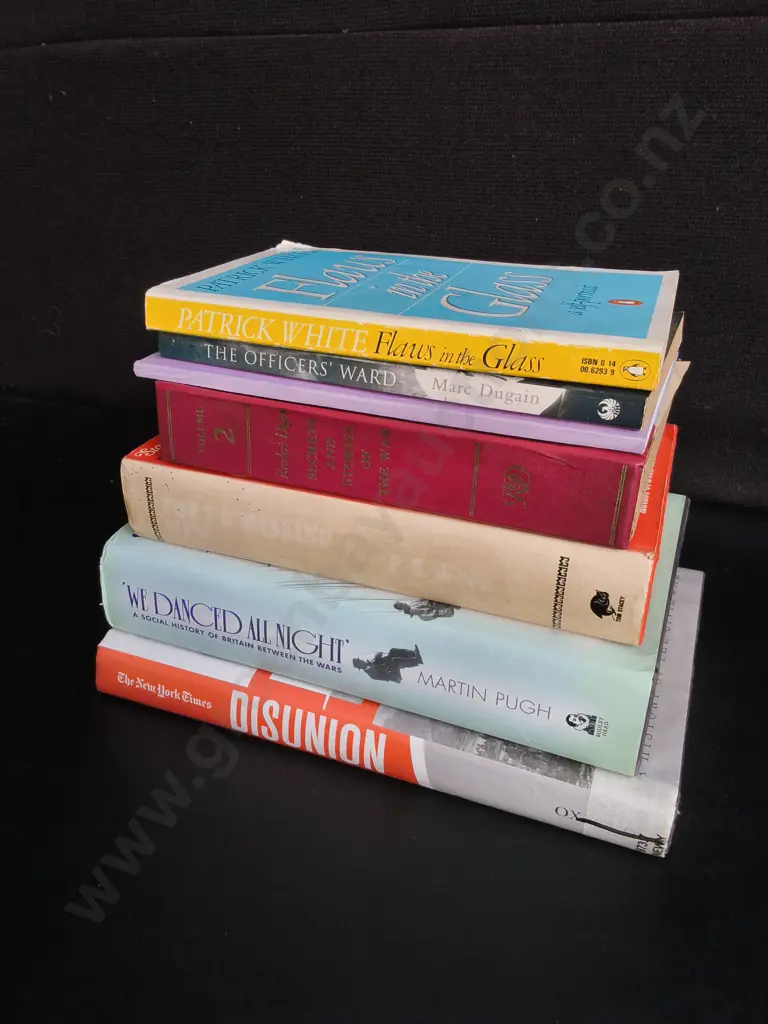 7 BOOKS ON WAR Image 1++