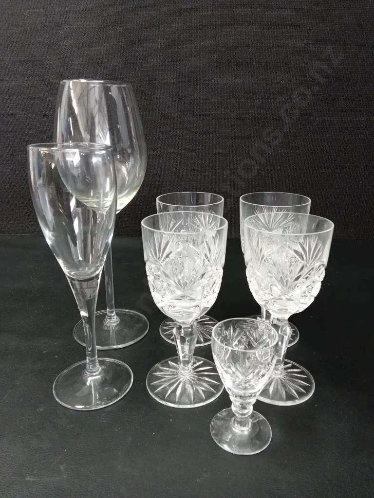 7 GLASSES TALLEST H23.5CM Image 1++