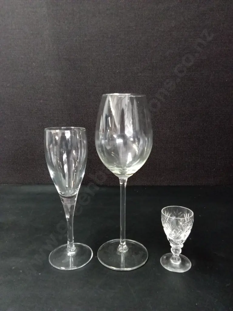 7 GLASSES TALLEST H23.5CM Image 1++