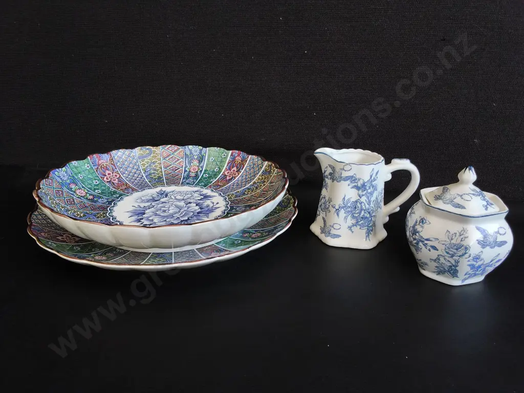 VINTAGE HIRANO KILN ARITA WARE PORCELAIN CHARGER AND SERVING PLATTER, AND CREAM PITCHER/ LIDDED SUGAR BOWL SET Image 1++