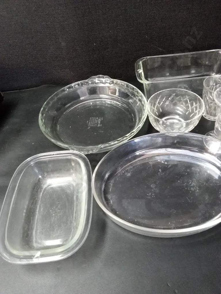 MIX OF GLASS ITEMS Image 1++