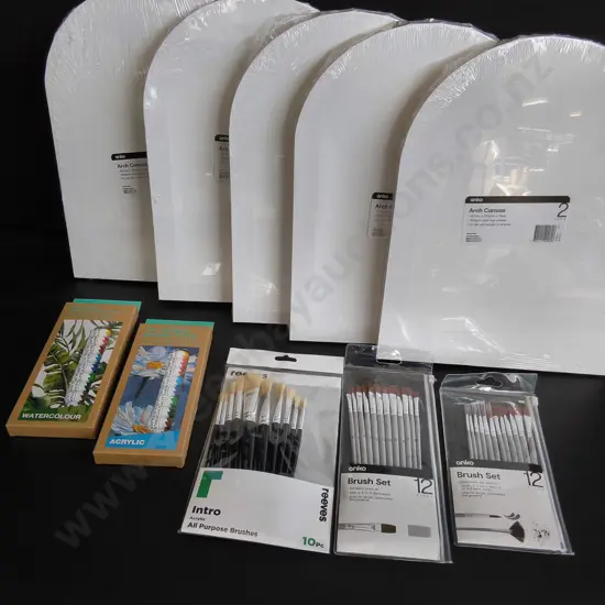10 BRAND NEW PAINTING ITEMS, INCLUDING CANVASES, PAINTS AND BRUSHES