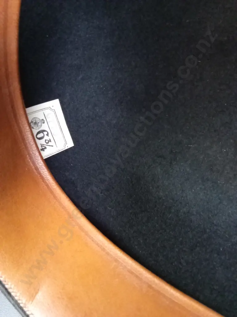 VINTAGE FELT BOWLER HAT SIZE 6¾ Image 1++