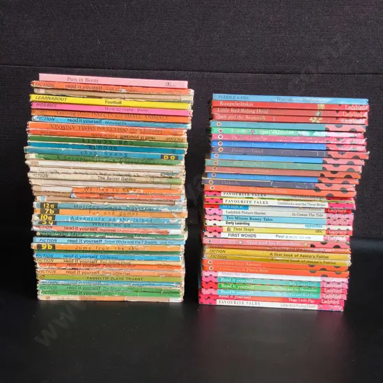 COLLECTION OF VINTAGE LADYBIRD CHILDREN'S BOOKS