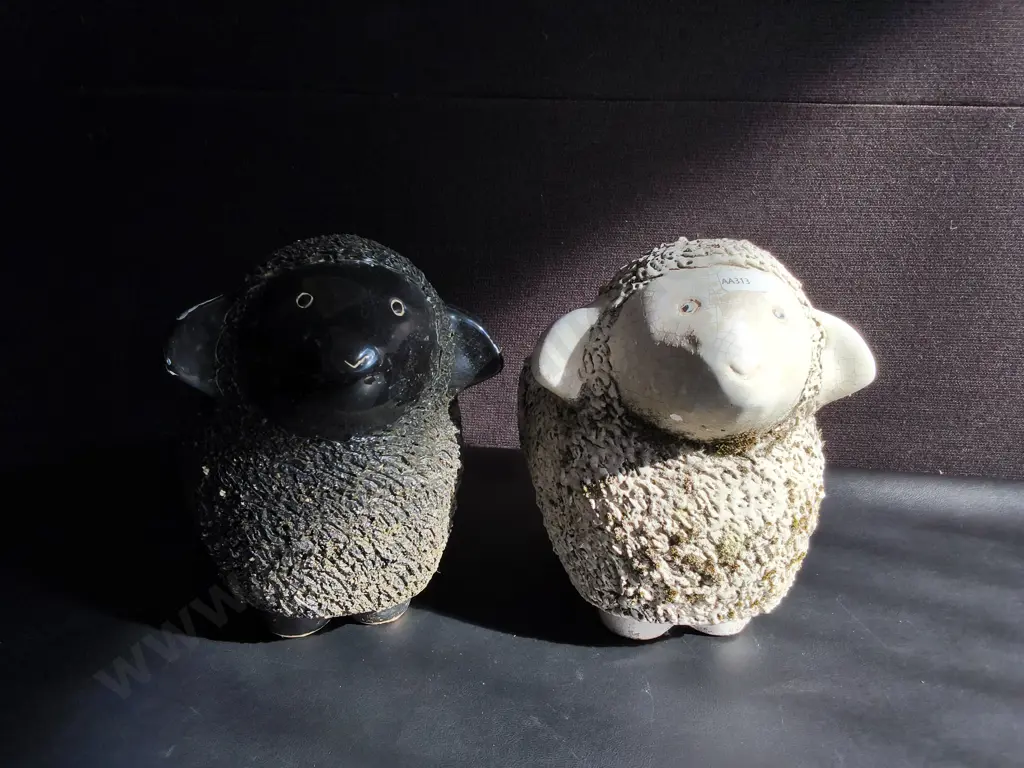 PAIR OF DECORATIVE CERAMIC SHEEP, H 25 CM Image 1++