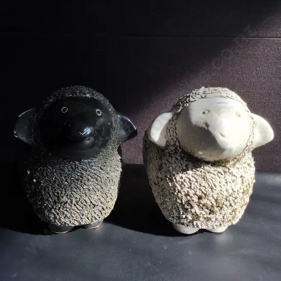 PAIR OF DECORATIVE CERAMIC SHEEP, H 25 CM