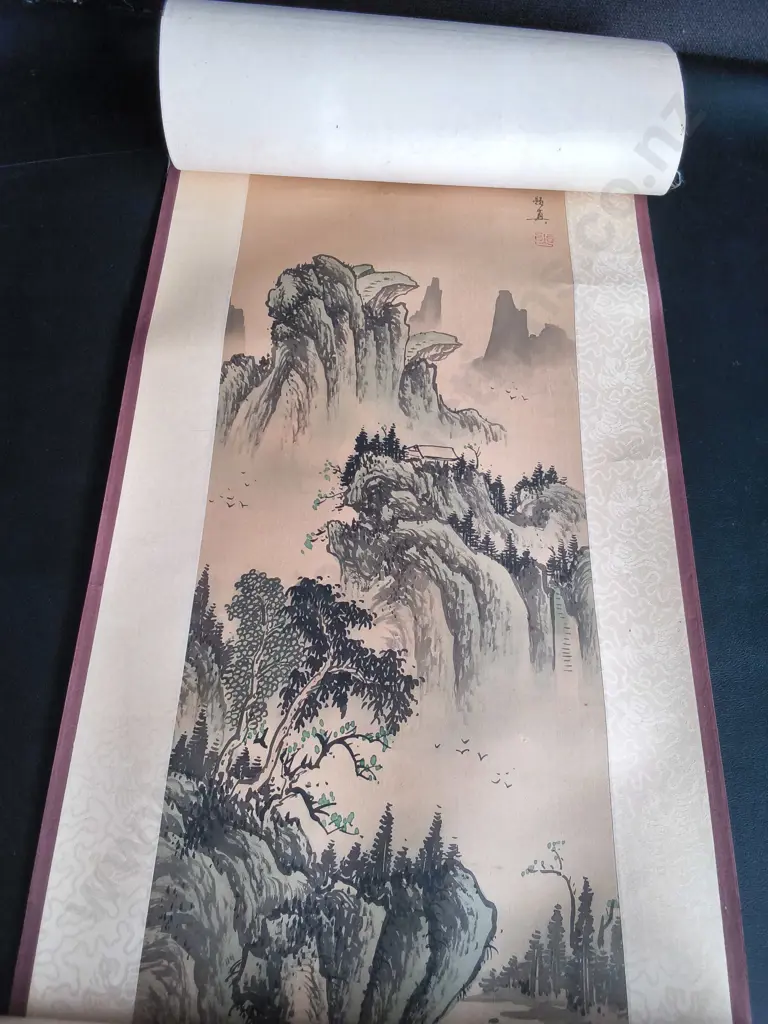 5 VINTAGE CHINESE SCROLLS Image 1++