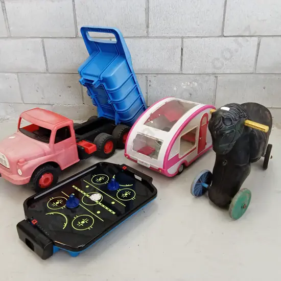 MIX OF TOYS
