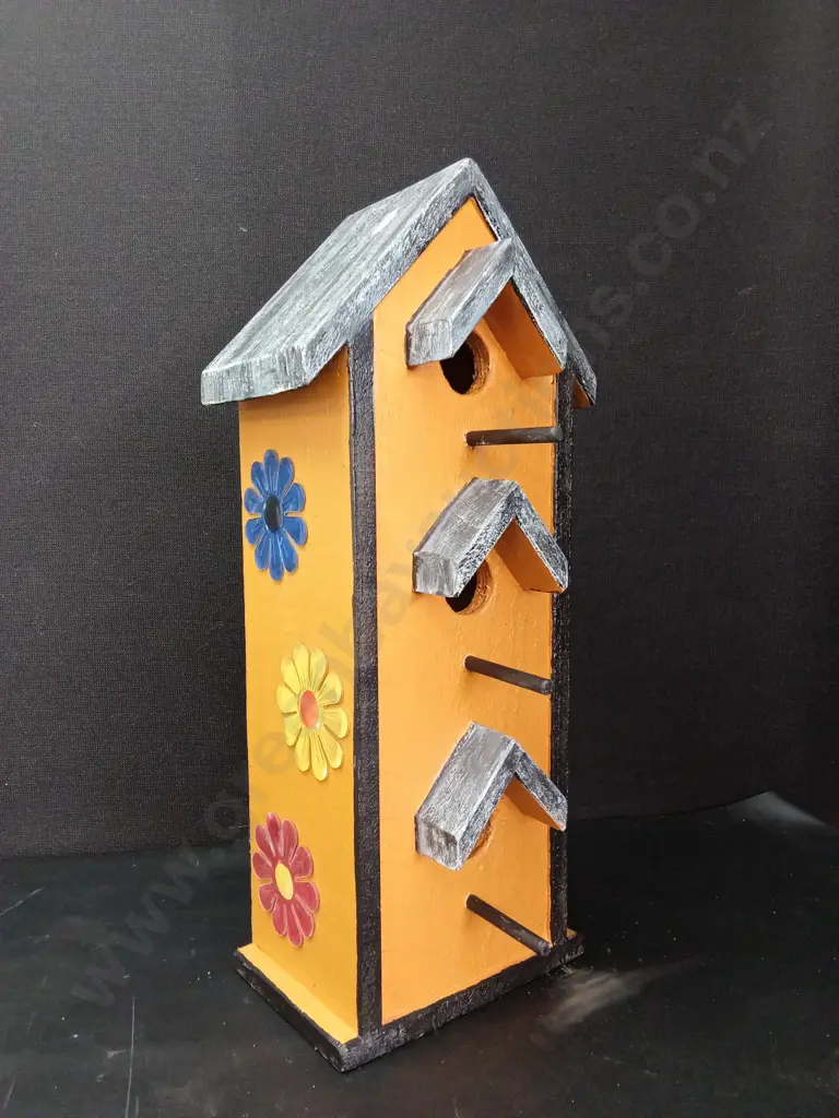 2 BIRD HOUSES TALLEST H58CM Image 1++