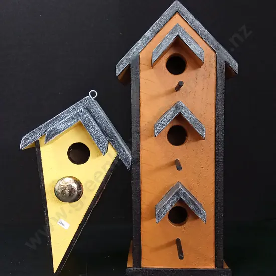 2 BIRD HOUSES TALLEST H58CM