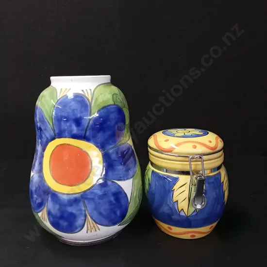ITALIAN HAND-PAINTED VASE H28CM AND A CERAMIC JAR
