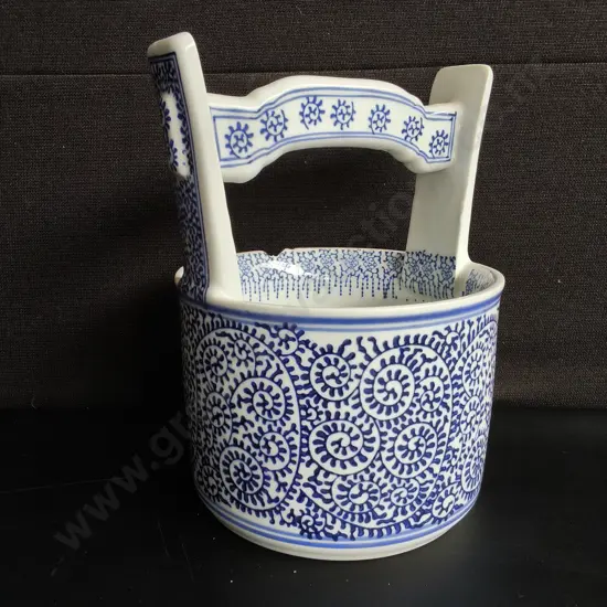 BLUE AND WHITE PORCELAIN BUCKET STYLE VASE, H 30 CM