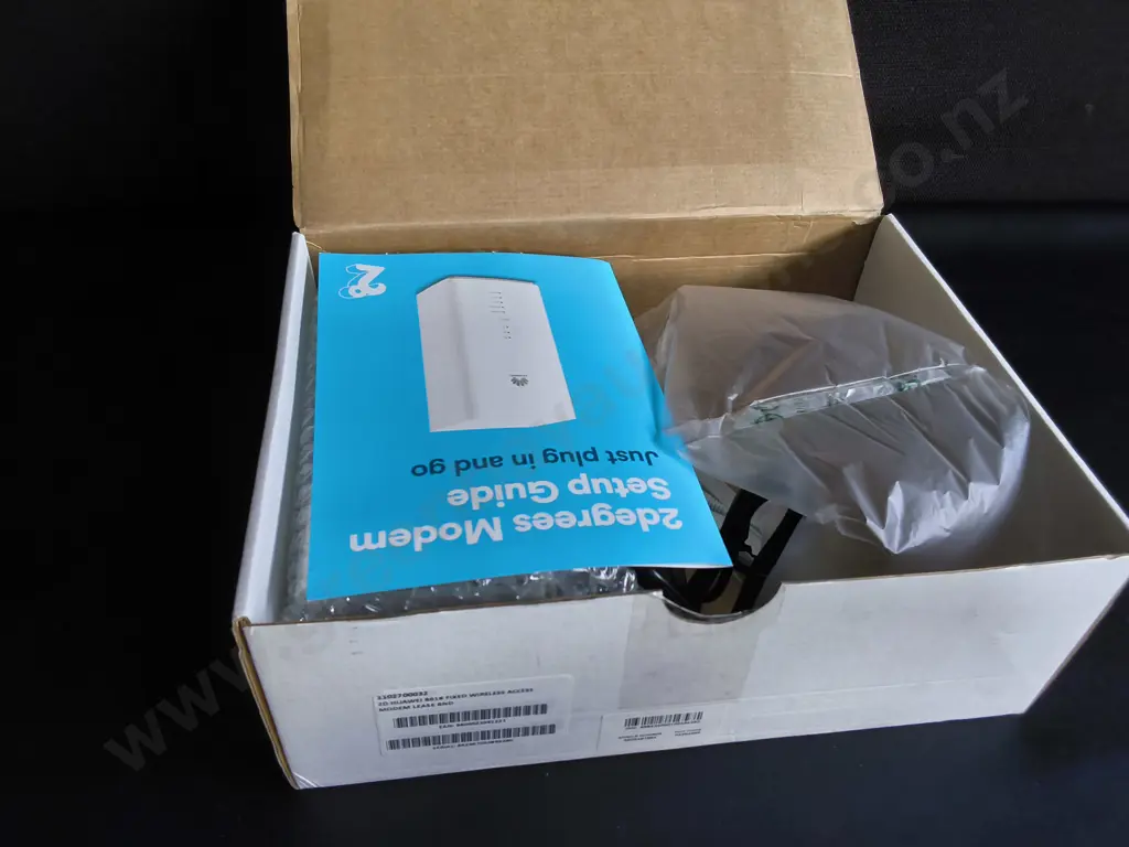 2DEGREES WIRELESS BROADBAND MODEM Image 1++