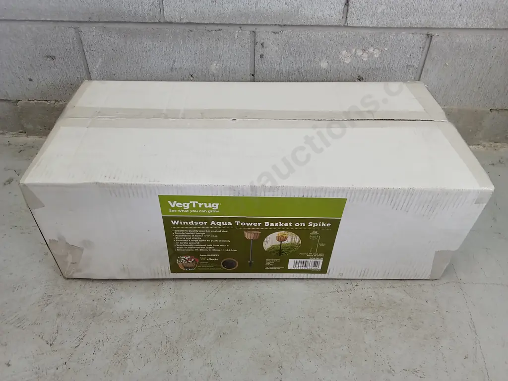 VEGTRUG WINDSOR AQUA TOWER BASKET ON SPIKE, 115CM TALL Image 1++